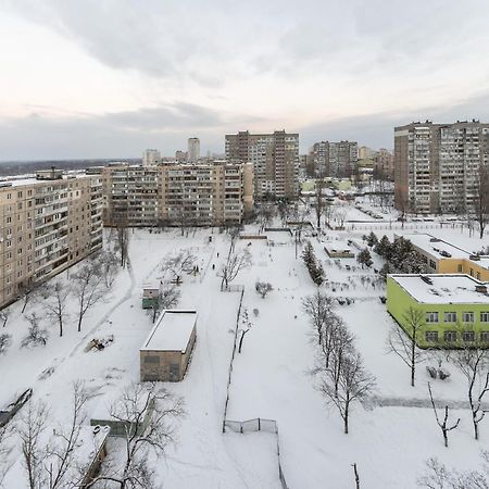 شقة Уютная Квартира Для Семьи На Оболони كييف المظهر الخارجي الصورة